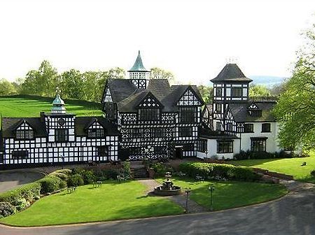 Wild Boar Hotel Beeston  Екстер'єр фото