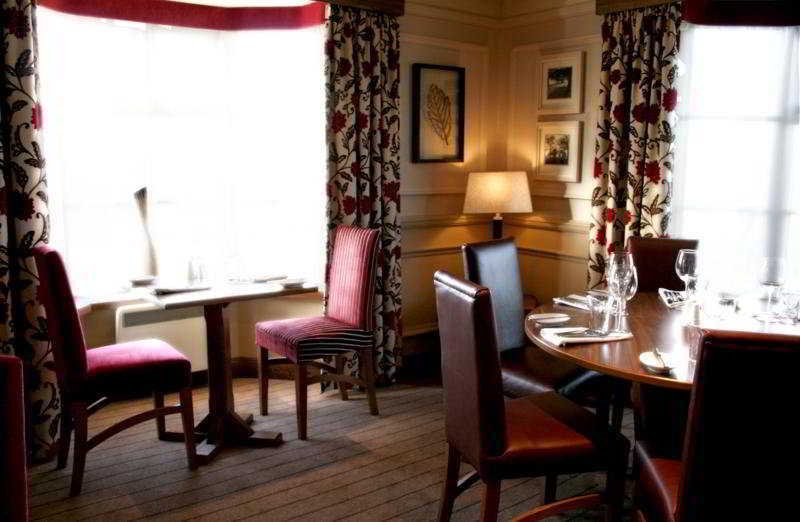 Wild Boar Hotel Beeston  Екстер'єр фото